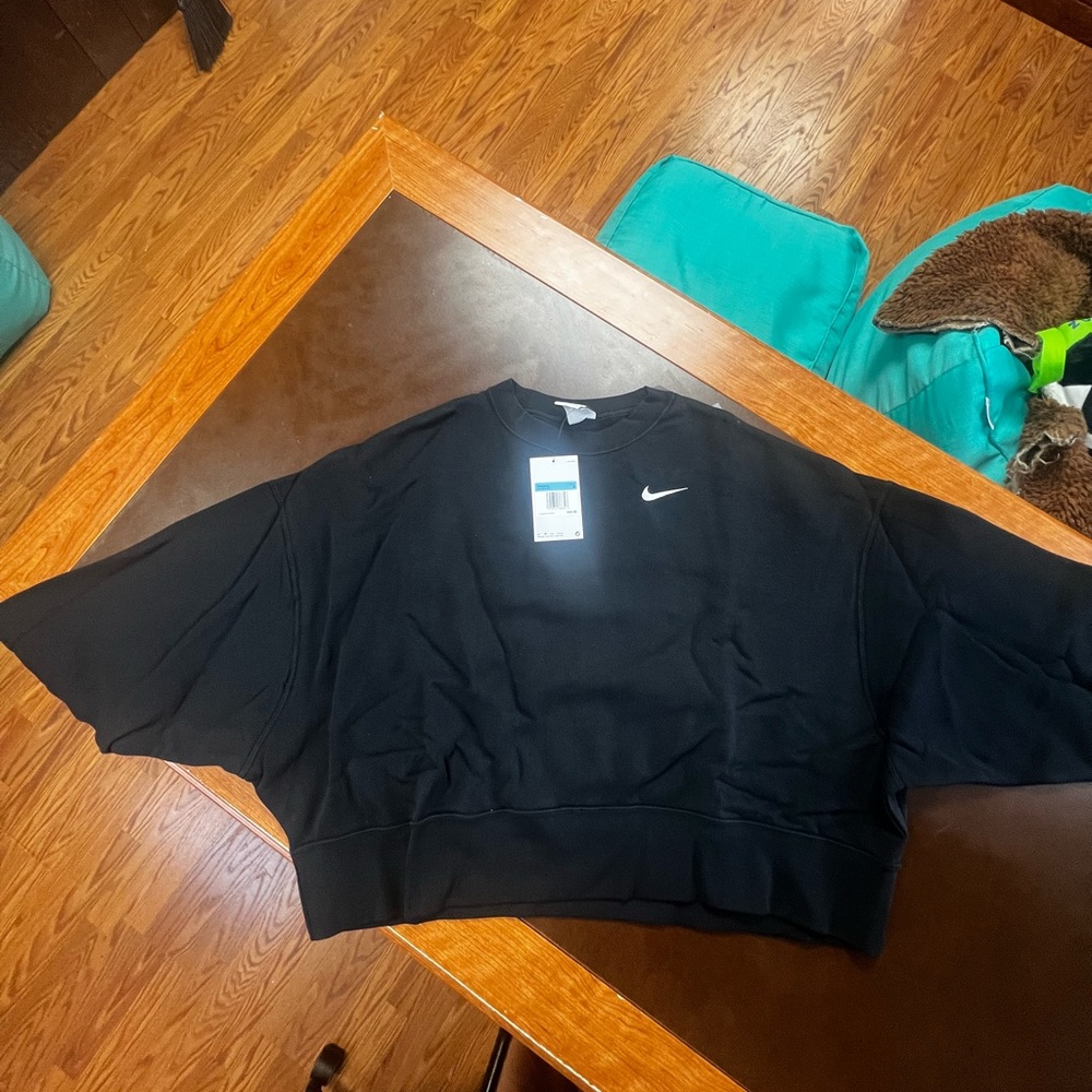 Women’s Nike FTBL Sweatshirt Size Medium